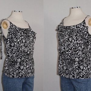 Elle Black & White Top